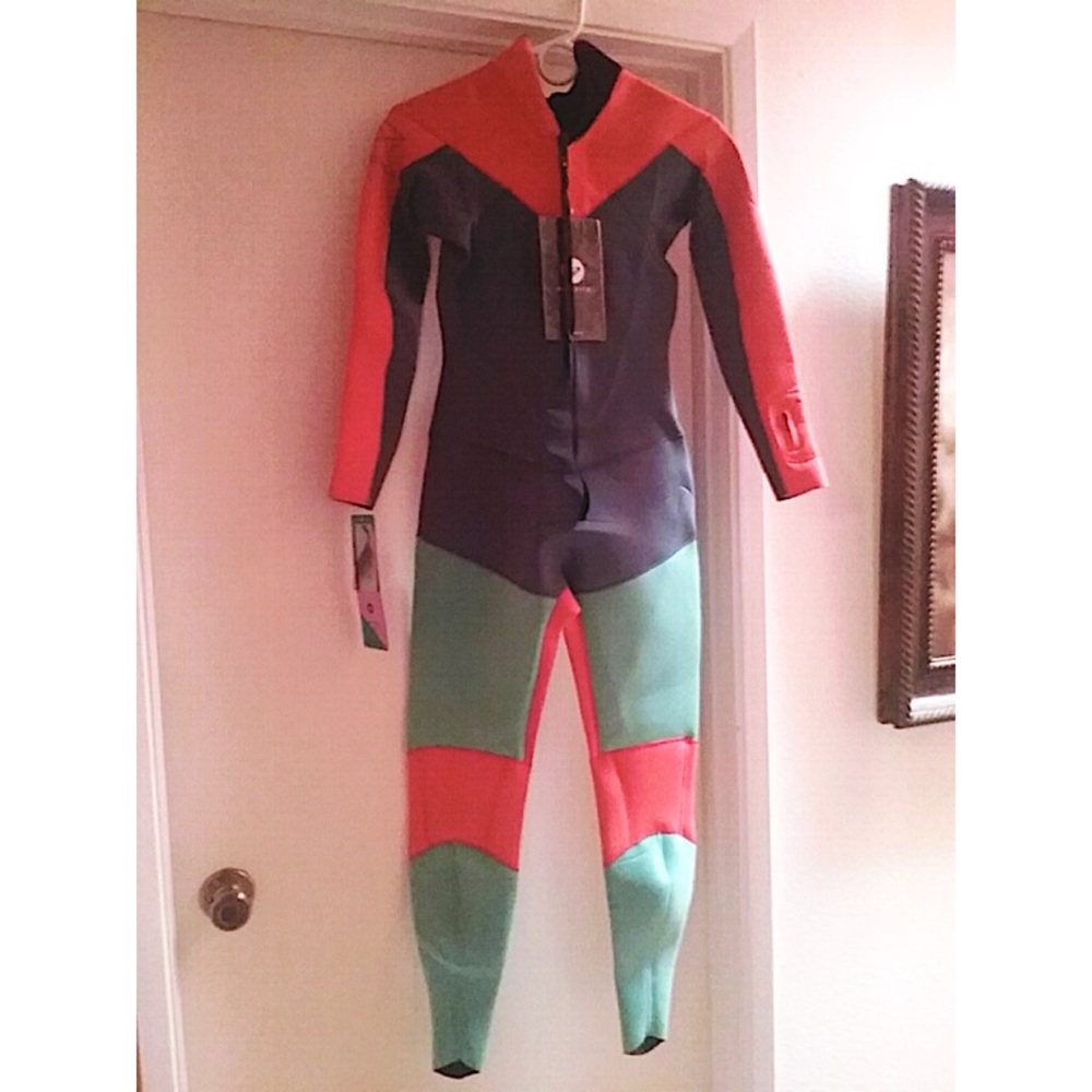 Long Sleeve Pink Gray Blue Roxy Wetsuit! Brand New